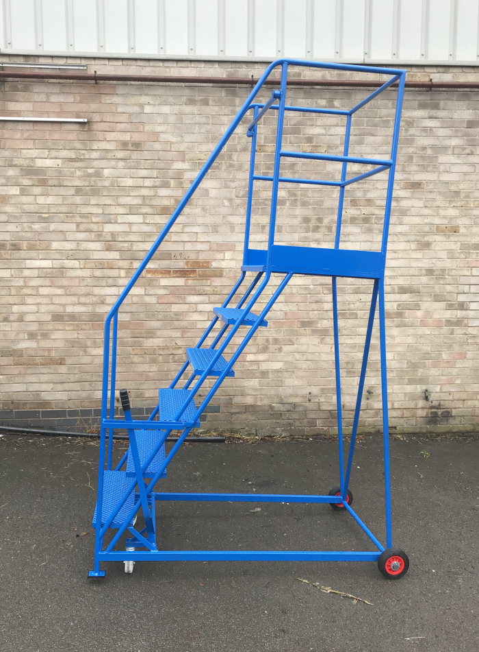 TekA Step Heavy Duty Mobile Warehouse Safety Steps – 762mm Extra Wide Treads