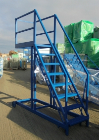 Cantilever Access Steps