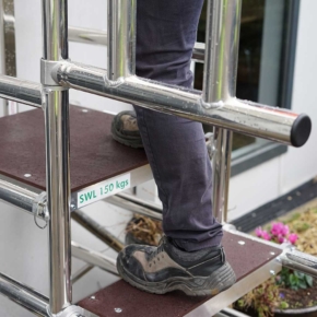 Podium Steps