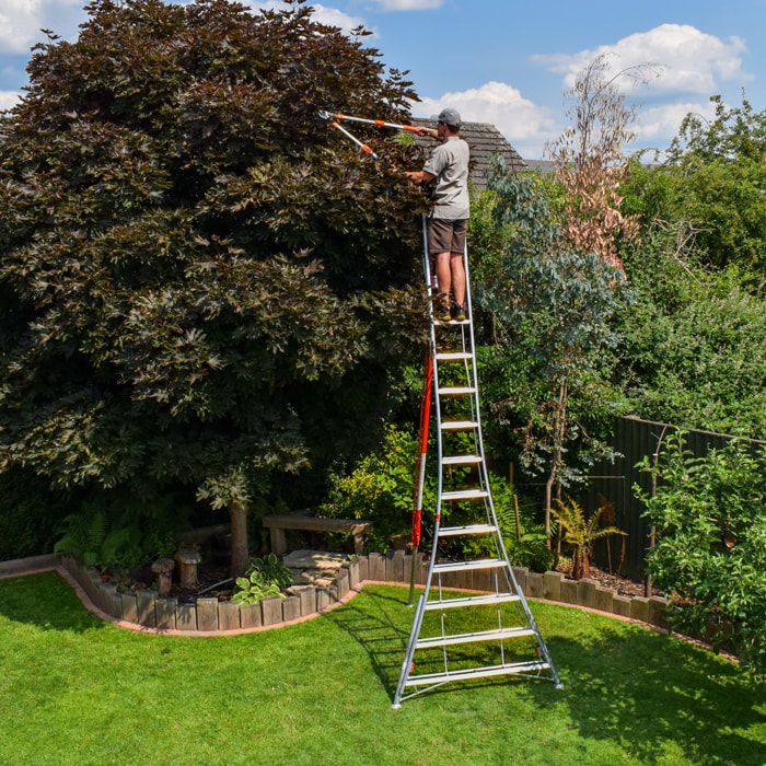 Henchman  Fully Adjustable PRO Tripod Ladder