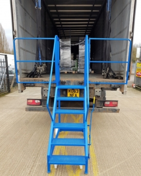 Hercules Lorry Access Steps with Bat Wings
