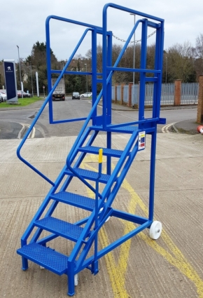 Hercules Lorry Access Steps with Bat Wings