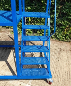 Lorry Trailer Mobile Unloading Platform with Steps