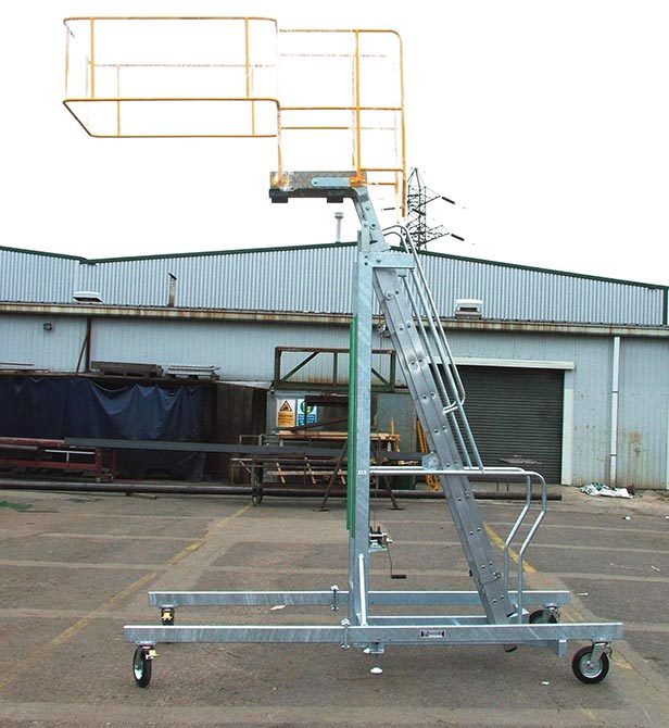 Tanker Access Platform Steps Adjustable Height