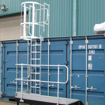 Verticial Access Ladder Kit - European Spec BS EN 131