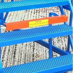 Hercules Lorry Access Steps with Bat Wings