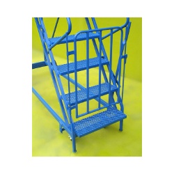 Sigma Standard Heavy Duty Mobile Warehouse Steps