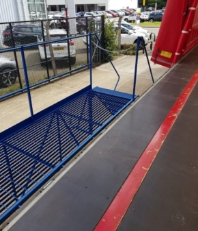 Side Access Trailer Steps – 6m Platform