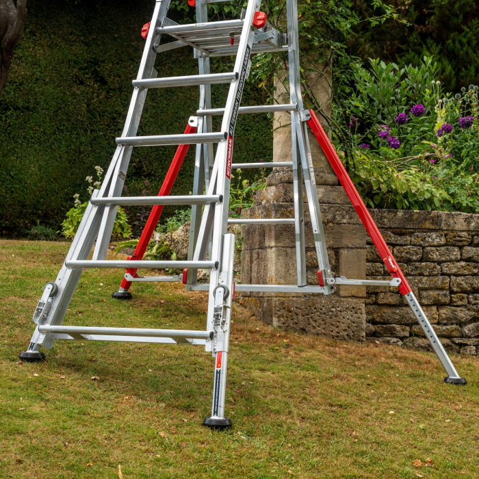 All Terrain Telescopic Platform