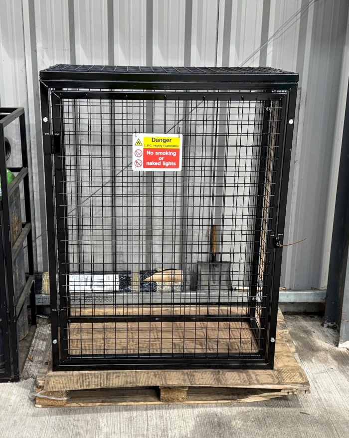 Flat Pack Lockable Gas Cylinder Storage Cage