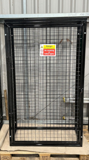 Flat Pack Lockable Gas Cylinder Storage Cage